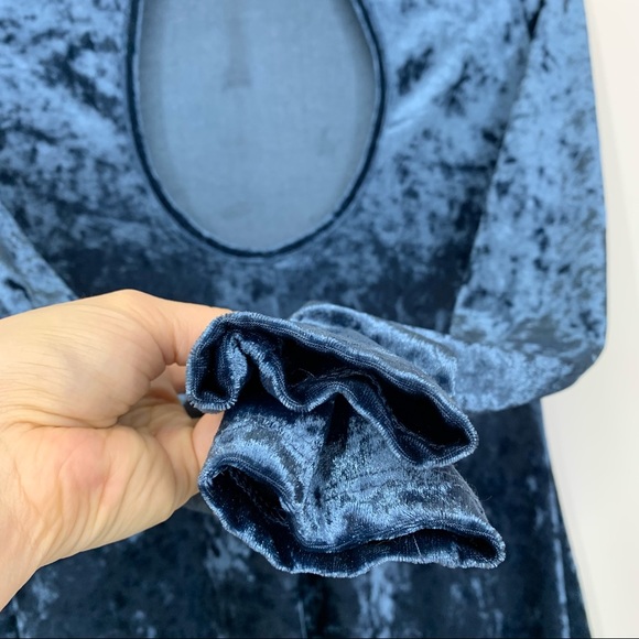Urbanology Blue Crushed Velvet Long Sleeve Mini Dress Keyhole Back Size Small - Picture 5 of 13